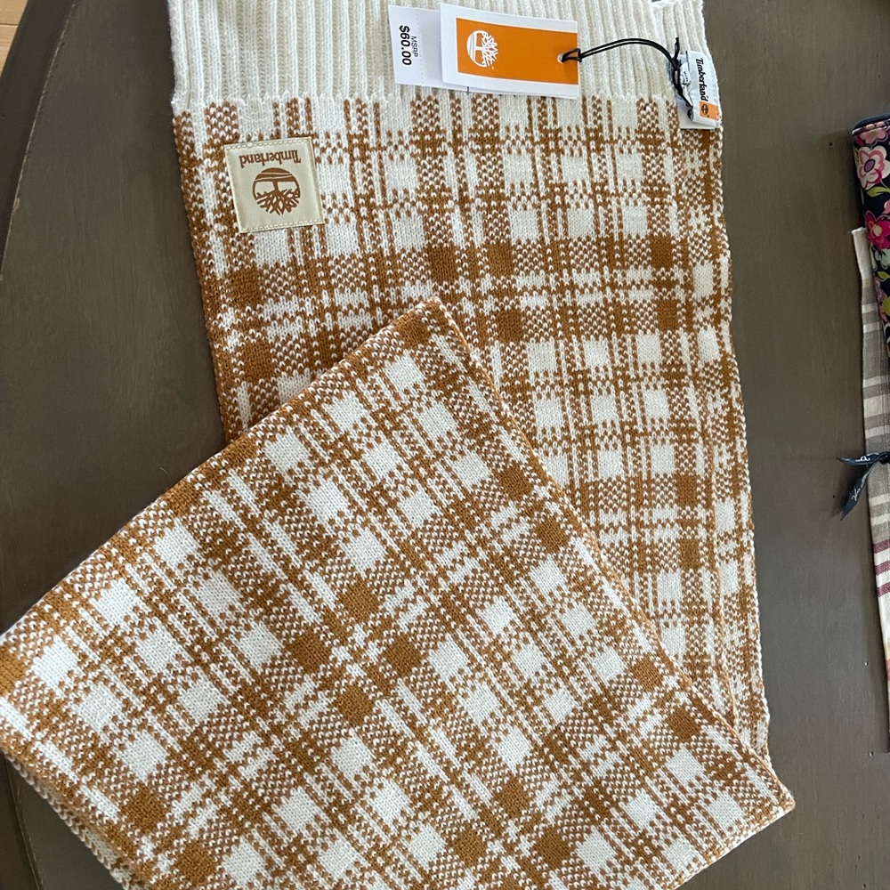 Timberland brown and white scarf